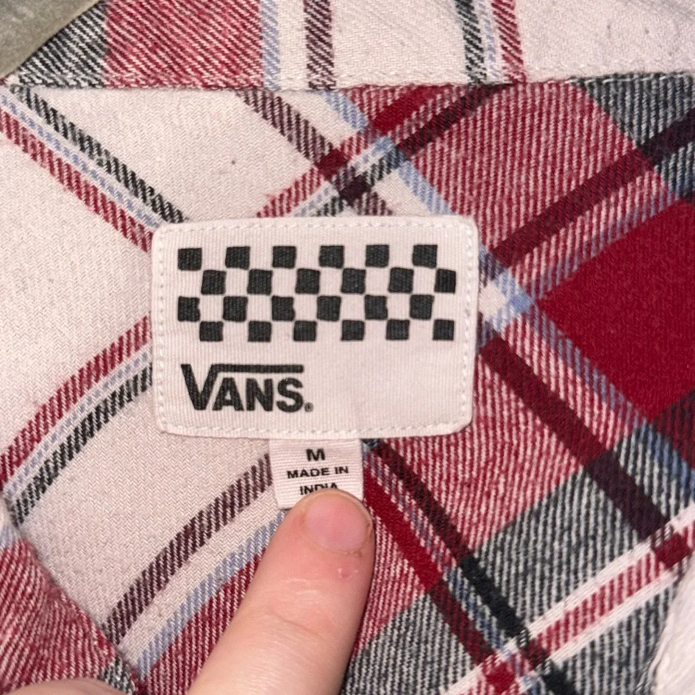 Vans Woman’s Plaid Button Down Shirt - Picture 3 of 3